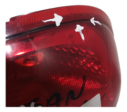 LANTERNA TRASEIRA LD NISSAN MARCH 2013 USADA COM DETALHE