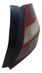 LANTERNA TRASEIRA LD GM PRISMA 2009 USADA COM DETALHE