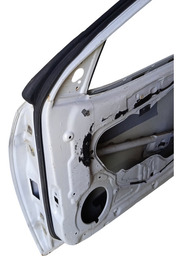 PORTA DIANTEIRA DIREITA  CERATO 2010 A 2012 COM DETALHE