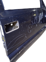 PORTA DIANTEIRA DIREITA S10/BLAZER 1995/2011 COM DETALHE