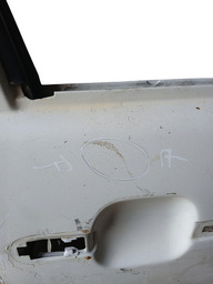 PORTA DIANTEIRA DIREITA POLO 1997 A 1999 COM DETALHE