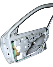 PORTA DIANTEIRA DIREITA POLO 1997 A 1999 COM DETALHE