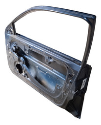 PORTA DIANTEIRA DIREITA RENAULT LAGUNA 1995 (COM DETALHE)