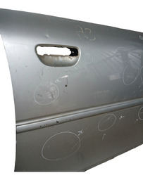 PORTA DIANTEIRA DIREITA AUDI A3 1998 A 2002 COM DETALHE
