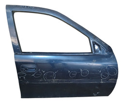 PORTA DIANTEIRA DIREITA VECTRA 97/05 COM DETALHE