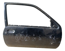 PORTA DIANTEIRA DIREITA FIESTA 96/02 (COM DETALHE)