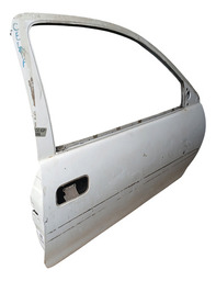 PORTA DIANTEIRA DIREITA CORSA 96/01 (COM DETALHE)