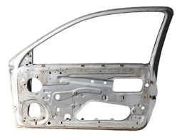 PORTA DIANTEIRA DIREITA CORSA 96/01 (COM DETALHE)