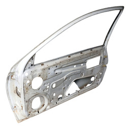 PORTA DIANTEIRA DIREITA CORSA 96/01 (COM DETALHE)