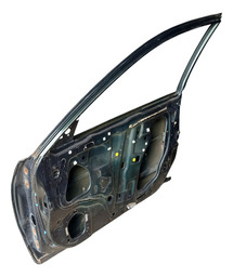 PORTA DIANTEIRA DIREITA HONDA CIVIC 96/00 (COM DETALHE)
