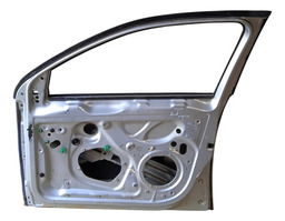 PORTA DIANTEIRA DIREITA JETTA 06/10 (COM DETALHE)