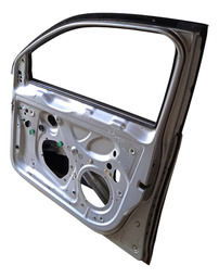 PORTA DIANTEIRA DIREITA JETTA 06/10 (COM DETALHE)