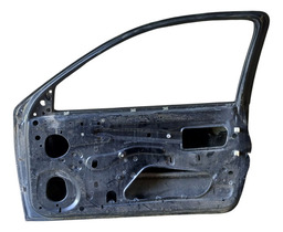 PORTA DIANTEIRA DIREITA GM CORSA 2006 A 2007 COM DETALHE