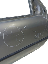 PORTA DIANTEIRA DIREITA VECTRA 1997 A 2005 COM DETALHE