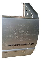 PORTA DIANTEIRA DIREITA SILVERADO 97/02 (COM DETALHE)