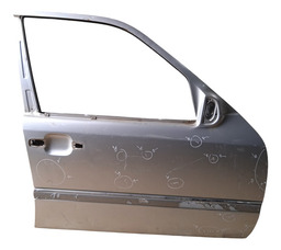 PORTA DIANTEIRA DIREITA MERCEDES C230 280 92/98 (DETALHES)