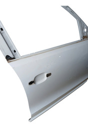 PORTA DIANTEIRA DIREITA AUDI Q5B 2011 A 2014 COM DETALHE