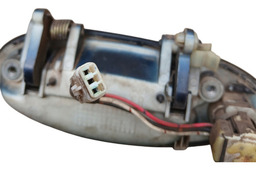 MAÇANETA EXTERNO PORTA DIANTEIRA DIREITA LANCER 1993/1996