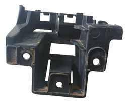 GUIA ESQUERDO DO PARACHOQUE TRASEIRO JETTA 2011/2017