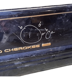 PORTA DIANTEIRA ESQUERDA CHEROKEE LIMITED 1993 A 1998