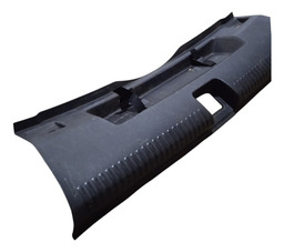 SOLEIRA PORTA MALAS JETTA TSI 2011 A 2017