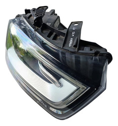 FAROL LADO DIREITO AUDI Q3 12/15