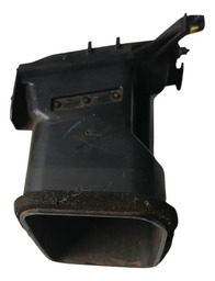 DIFUSOR DE AR CENTRAL HILUX SW4 06/15 (DETALHE)