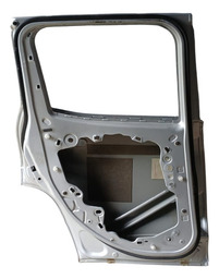 PORTA TRASEIRA ESQUERDA RENEGADE 2015 A 2023 COM DETALHE