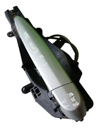 MAÇANETA EXTERNA TRASEIRA ESQUERDA BMW 320I 05/11