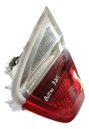 LANTERNA TAMPA TRASEIRA DIREITA BMW 320I 2005 A 2011