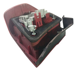 LANTERNA TRASEIRA LADO DIREITO BMW 320I 2005 A 2011