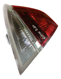 LANTERNA TAMPA TRASEIRA LADO ESQUERDO BMW 320I 2005 A 2011