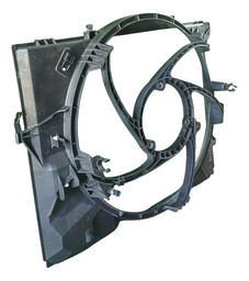 DEFLETOR VENTOINHA RADIADOR BMW 320I 2.0 05/11