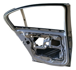 PORTA TRASEIRA ESQUERDA BMW 320I 05/11 DETALHE