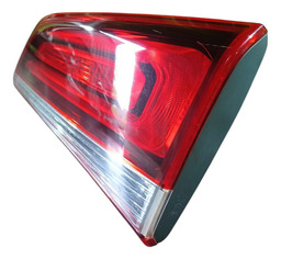 LANTERNA DA TAMPA LADO DIREITO HB20 16/18