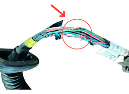 CHICOTE PORTA TRASEIRA ESQUERDA HB20 12/19 DETALHE