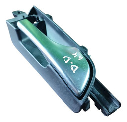 MAÇANETA INTERNA DIANTEIRA DIREITA AUDI A3 09/12