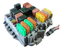 Caixa De Fusível Linea/punto 09/14