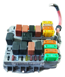 CAIXA DE FUSÍVEL LINEA/PUNTO 09/14