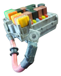 CAIXA DE FUSÍVEL LINEA/PUNTO 09/14