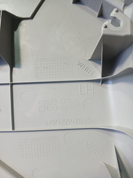 ACABAMENTO COLUNA TRASEIRA ESQUERDA HILUX SW4 17/21