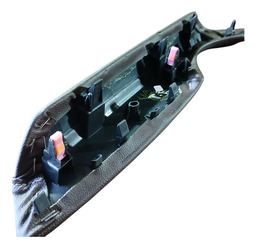 APOIO DE BRAÇO PORTA TRASEIRA ESQUERDA HILUX SW4 17/21