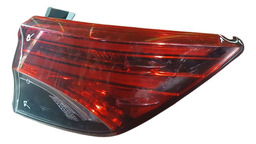 Lanterna Direita Canto Hilux Sw4 17/21 Quebrada