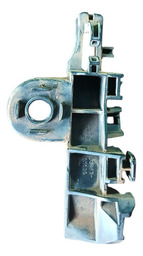 GUIA ESQUERDO DO PARACHOQUE TRASEIRO HILUX SW4 17/21