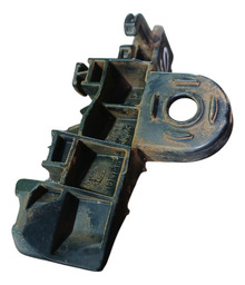 GUIA DIREITO DO PARACHOQUE TRASEIRO HILUX SW4 17/21