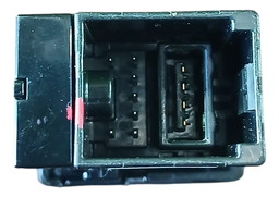 ENTRADA USB HILUX SW4 SRX 4X4 2.8 17/21