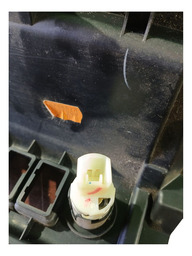 MOLDURA BOTÃO TRAÇÃO HILUX SW4 2017 A 2021