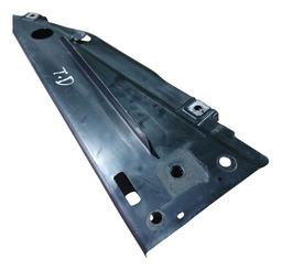 SUPORTE LAMEIRO TRASEIRO DIREITO HILUX SW4 17/21