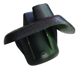 TRAVA ACABAMENTO CORTINA TRASEIRO HILUX SW4 17/21