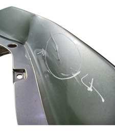 PARA-CHOQUE TRASEIRO TOYOTA HILUX SW4 17/21 DETALHE